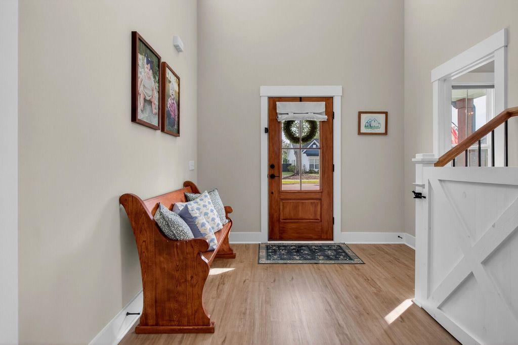 Image 5 of property listing at 105 Edisto Crossing Court, Ridgeville, SC 29472