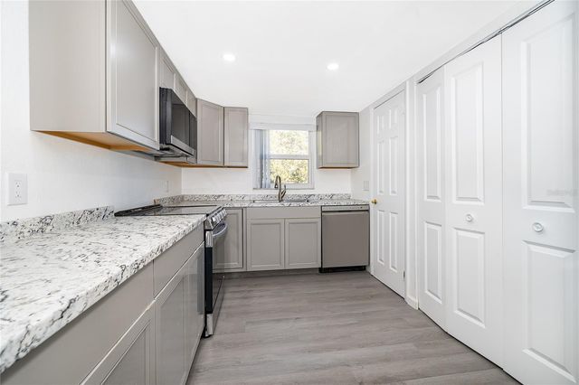 2432 SWAILES DRIVE 8, Orlando, FL 32837