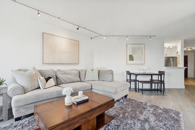350 W Belden Avenue 512, Chicago, IL 60614