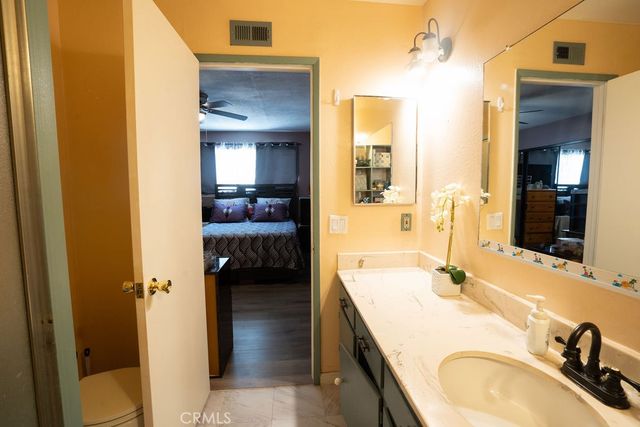 37406 3rd E, Palmdale, CA 93550