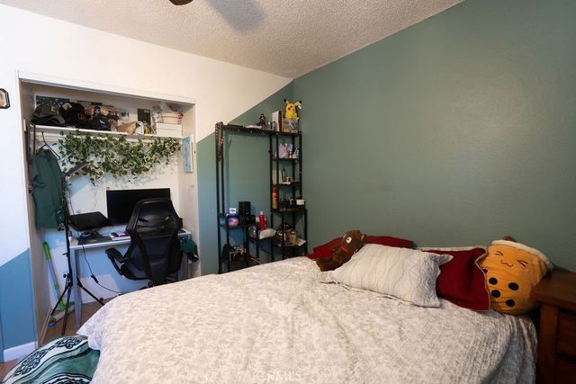 37406 3rd E, Palmdale, CA 93550