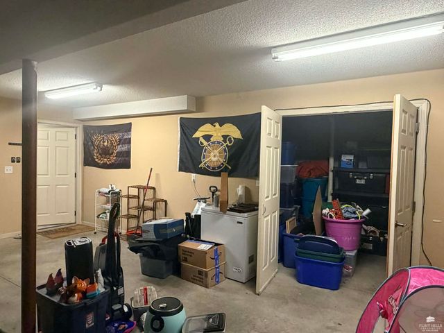 3024 Irene Circle, Manhattan, KS 66502