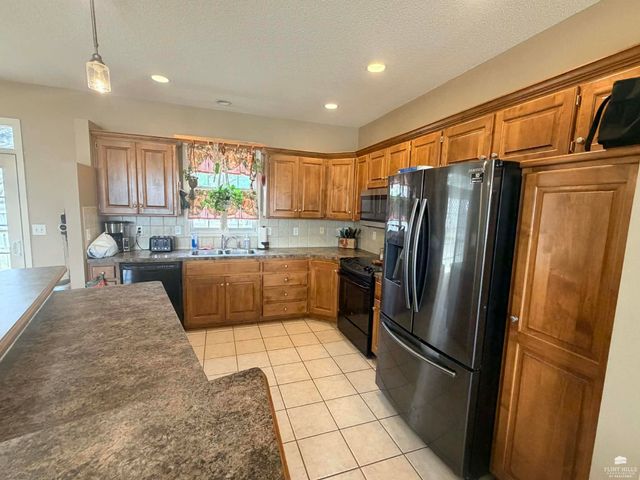 3024 Irene Circle, Manhattan, KS 66502