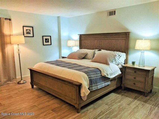 55 N 4th Street 401, Cocoa Beach, FL 32931