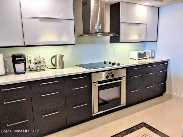 55 N 4th Street 401, Cocoa Beach, FL 32931