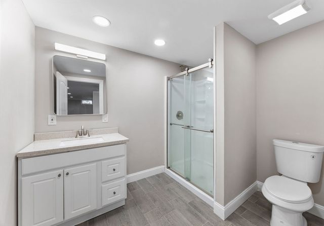 124 Lake St, Bellingham, MA 02019