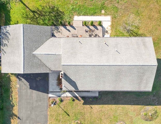 124 Lake St, Bellingham, MA 02019