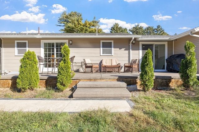 124 Lake St, Bellingham, MA 02019