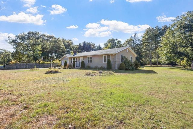 124 Lake St, Bellingham, MA 02019