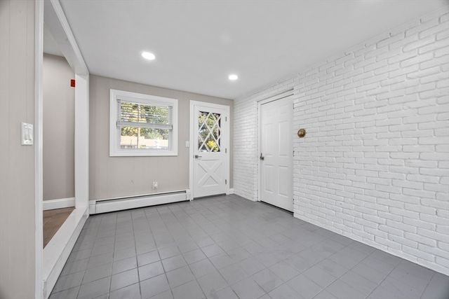 124 Lake St, Bellingham, MA 02019