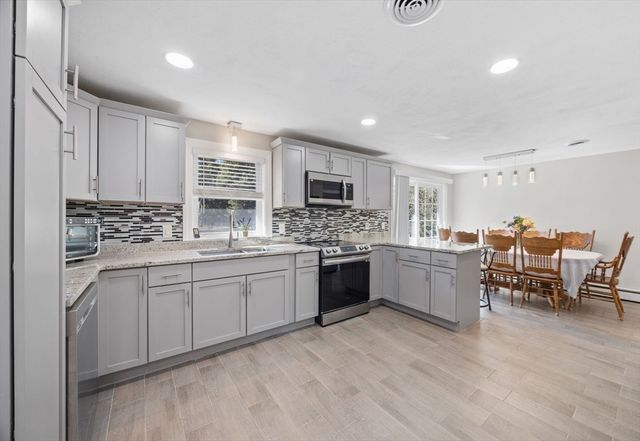 124 Lake St, Bellingham, MA 02019