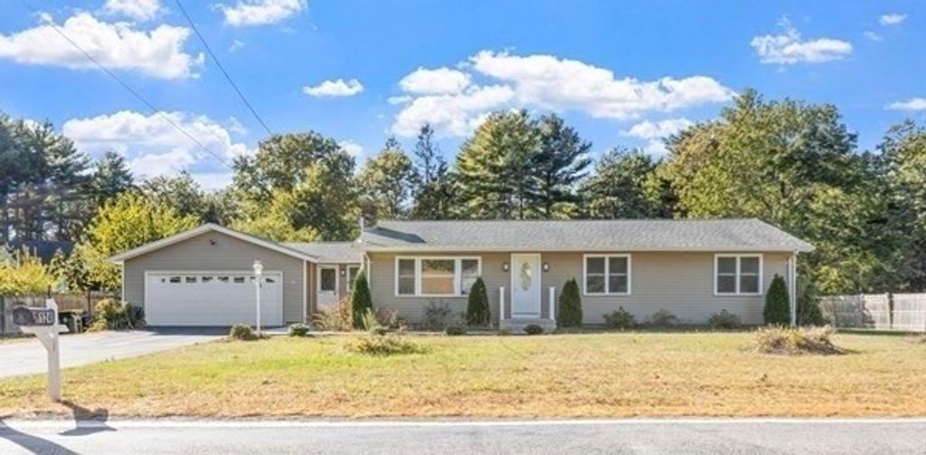 124 Lake St, Bellingham, MA 02019