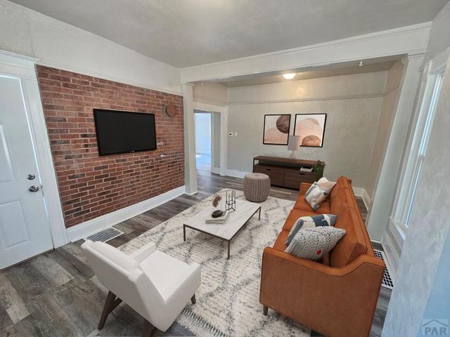 708 W 16th St, Pueblo, CO 81003