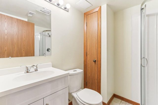 1925 E Van Beck AVENUE, Saint Francis, WI 53235