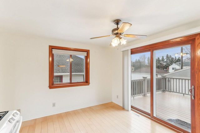 1925 E Van Beck AVENUE, Saint Francis, WI 53235