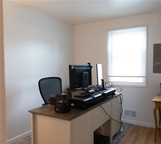 15 Virginia Manor Road, Gates, NY 14606