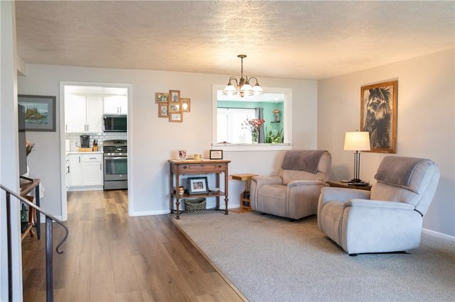 15 Virginia Manor Road, Gates, NY 14606