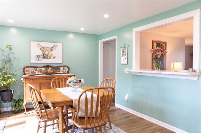 15 Virginia Manor Road, Gates, NY 14606