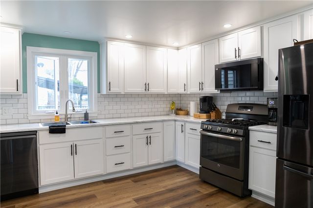 15 Virginia Manor Road, Gates, NY 14606