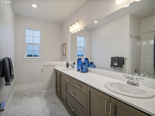 11742 Sw Vinegar Ter, Beaverton, OR 97007