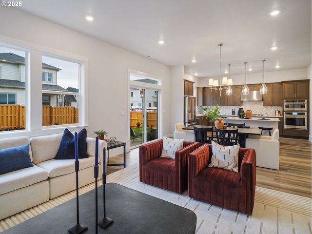 11742 Sw Vinegar Ter, Beaverton, OR 97007