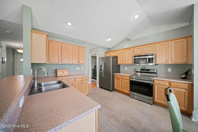 2618 Ravens Glass Court, Wilmington, NC 28411