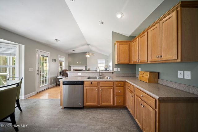 2618 Ravens Glass Court, Wilmington, NC 28411