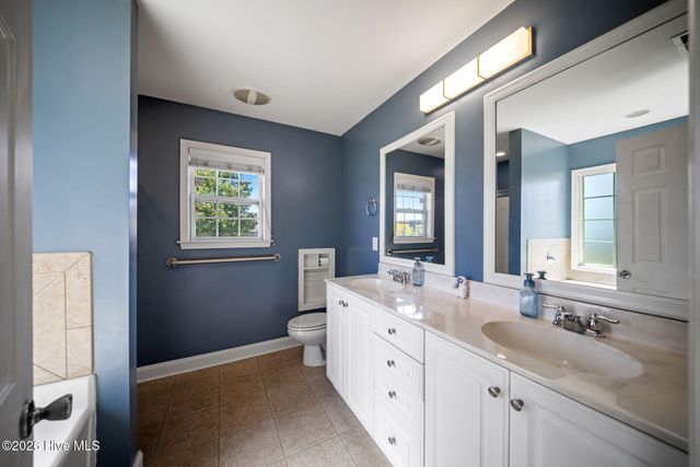 2618 Ravens Glass Court, Wilmington, NC 28411