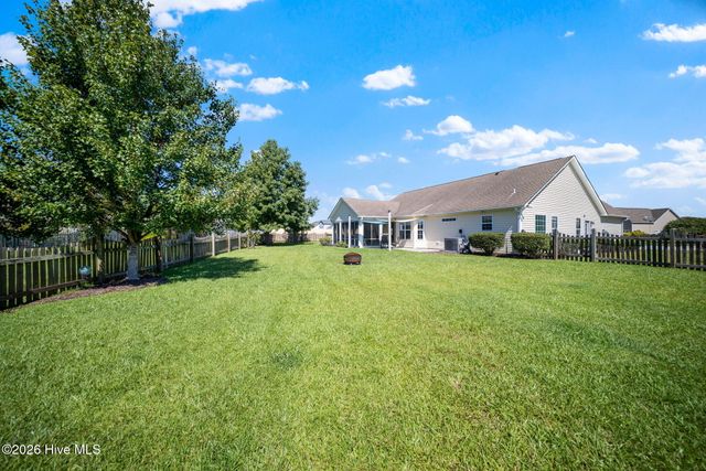 2618 Ravens Glass Court, Wilmington, NC 28411