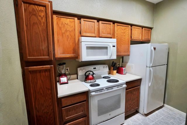 2121 El Paseo Street 2209, Houston, TX 77054
