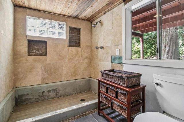 123 Pine Avenue, Felton, CA 95018