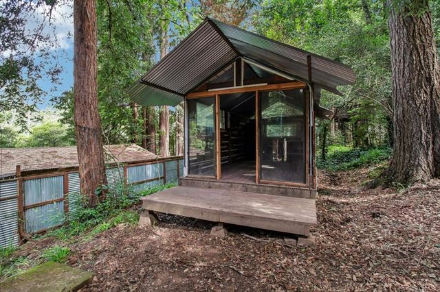 123 Pine Avenue, Felton, CA 95018