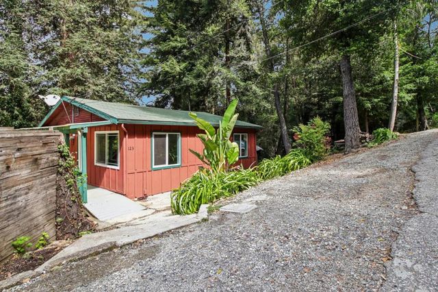 123 Pine Avenue, Felton, CA 95018