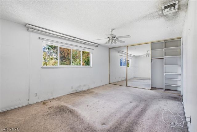179 Greenbriar Townhouse Way, Las Vegas, NV 89121