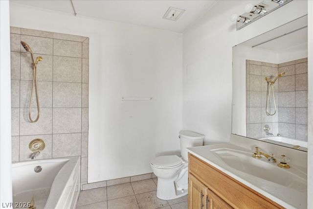 179 Greenbriar Townhouse Way, Las Vegas, NV 89121