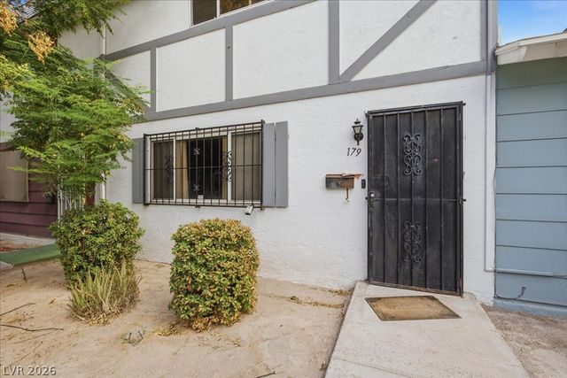 179 Greenbriar Townhouse Way, Las Vegas, NV 89121