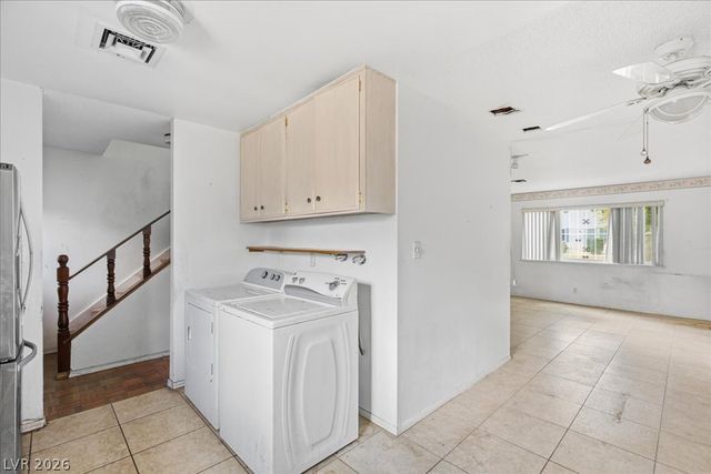 179 Greenbriar Townhouse Way, Las Vegas, NV 89121