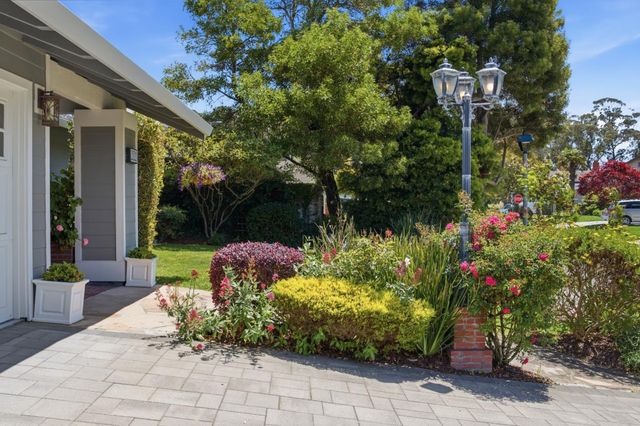 2021 Bordeaux Lane, Half Moon Bay, CA 94019