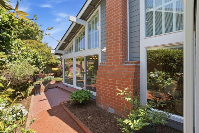 2021 Bordeaux Lane, Half Moon Bay, CA 94019