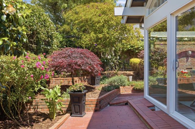 2021 Bordeaux Lane, Half Moon Bay, CA 94019