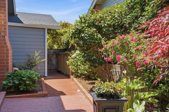 2021 Bordeaux Lane, Half Moon Bay, CA 94019