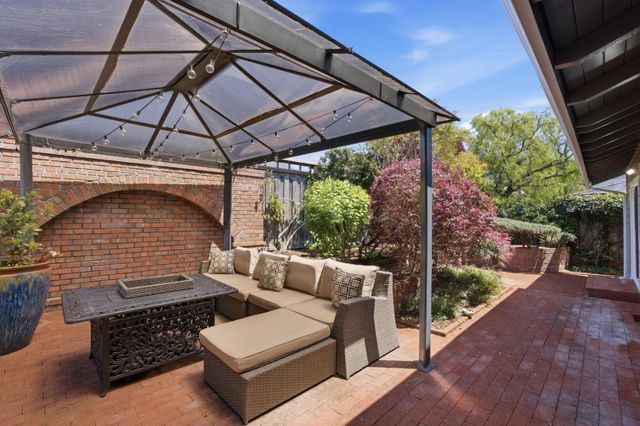 2021 Bordeaux Lane, Half Moon Bay, CA 94019