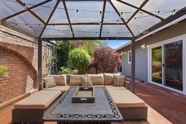 2021 Bordeaux Lane, Half Moon Bay, CA 94019