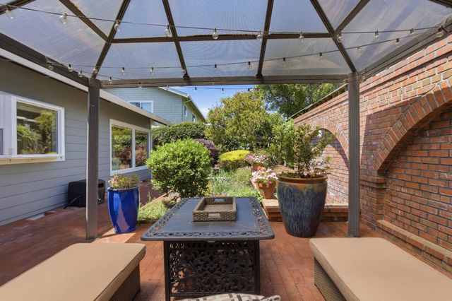 2021 Bordeaux Lane, Half Moon Bay, CA 94019