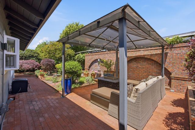 2021 Bordeaux Lane, Half Moon Bay, CA 94019