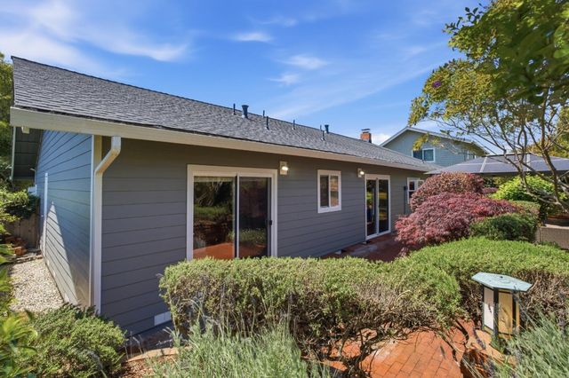 2021 Bordeaux Lane, Half Moon Bay, CA 94019