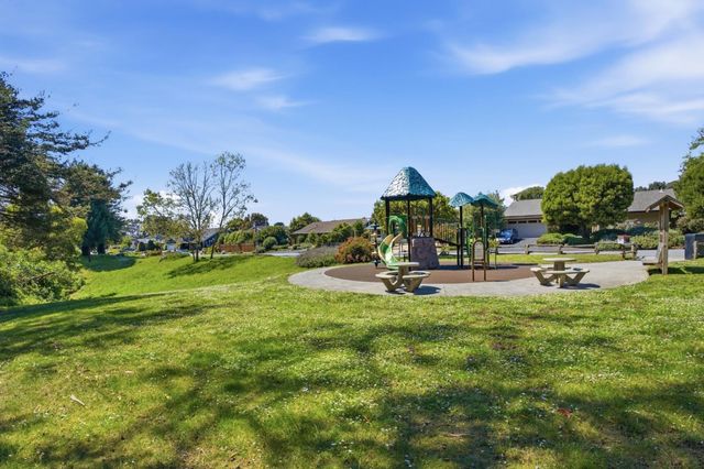 2021 Bordeaux Lane, Half Moon Bay, CA 94019