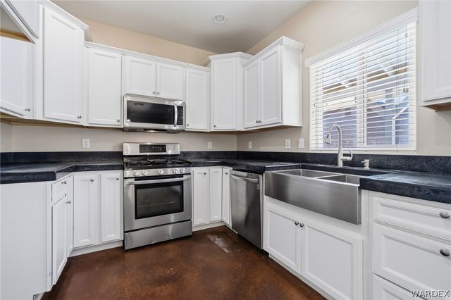 3665 N Irving Street, Kingman, AZ 86409