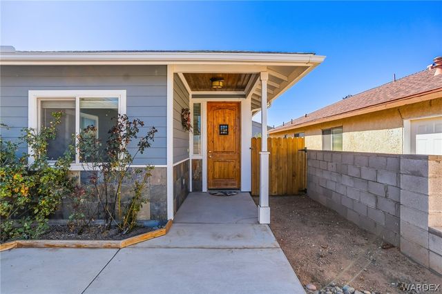 3665 N Irving Street, Kingman, AZ 86409
