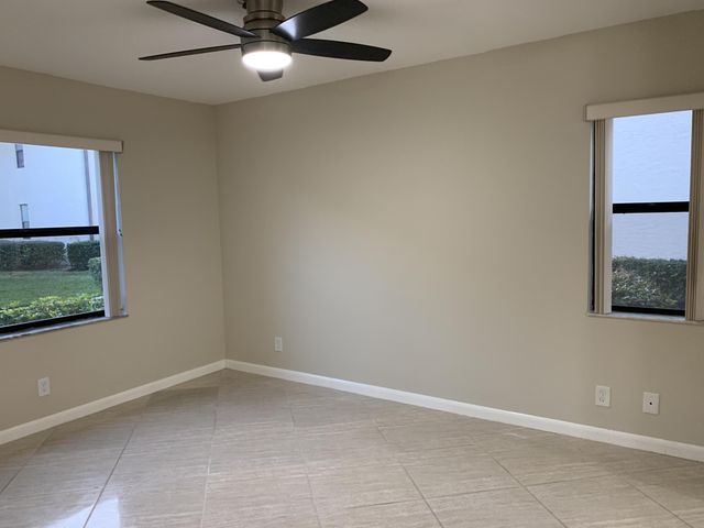 7250 Golf Colony Court 104, Lake Worth, FL 33467